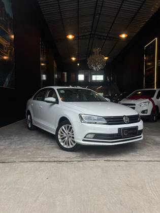 VOLKSWAGEN JETTA 1.4 16V TSI COMFORTLINE GASOLINA 4P TIPTRONIC VOLKSWAGEN JETTA 1.4 16V TSI COMFORTLINE GASOLINA 4P TIPTRONIC